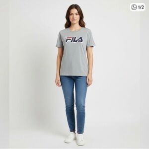 005 SHRRTS: Fila logo shirt size M